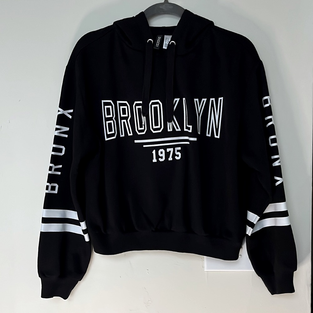 ***SOLD H&M DIVIDED “Brooklyn” Cropped Hoodie